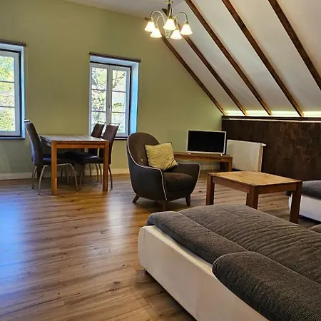 Ferien- Und Pferdegut Schloss *