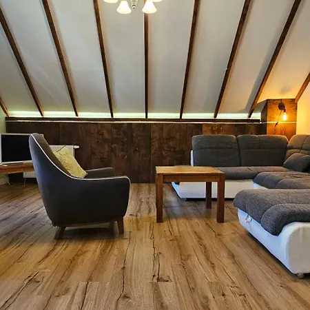 Ferien- Und Pferdegut Schloss Apartmán