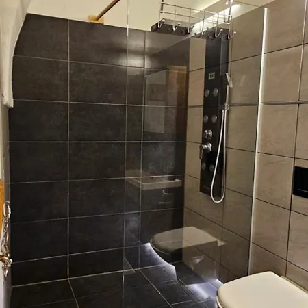 Ferien- Und Pferdegut Schloss Treffen