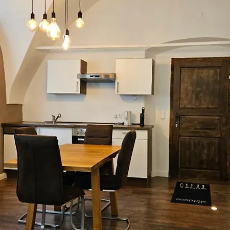 Ferien- Und Pferdegut Schloss * Treffen