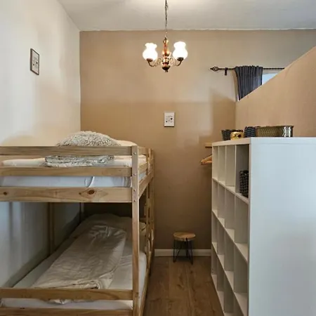 Ferien- Und Pferdegut Schloss * Treffen