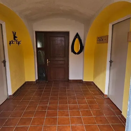 Apartment Ferien- Und Pferdegut Schloss