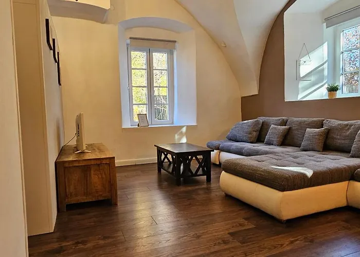 Ferien- Und Pferdegut Schloss Apartament Treffen am Ossiacher See