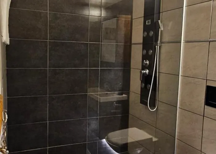 Ferien- Und Pferdegut Schloss Treffen