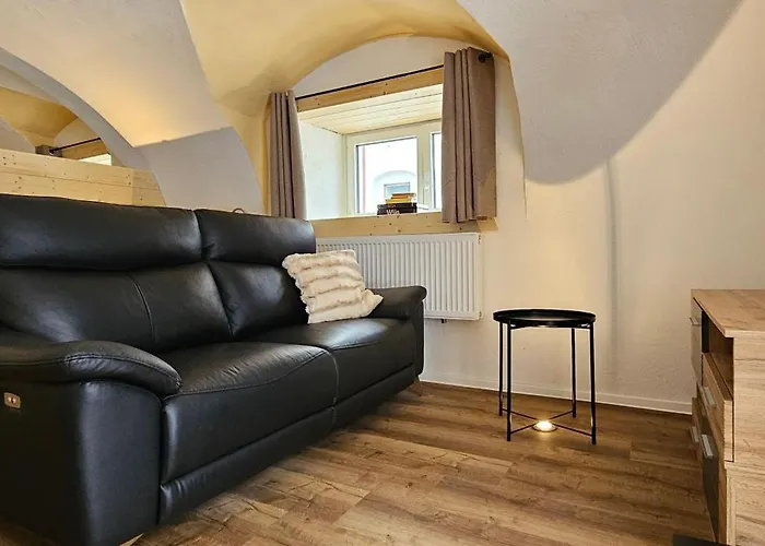 Ferien- Und Pferdegut Schloss * Треффен